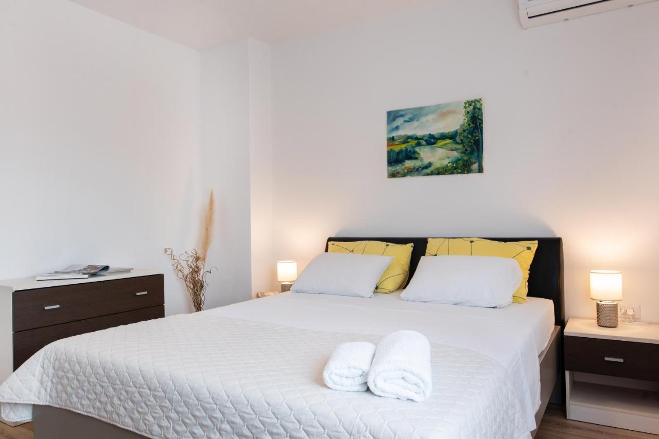 Superior Apartment Sincic Porec Bagian luar foto