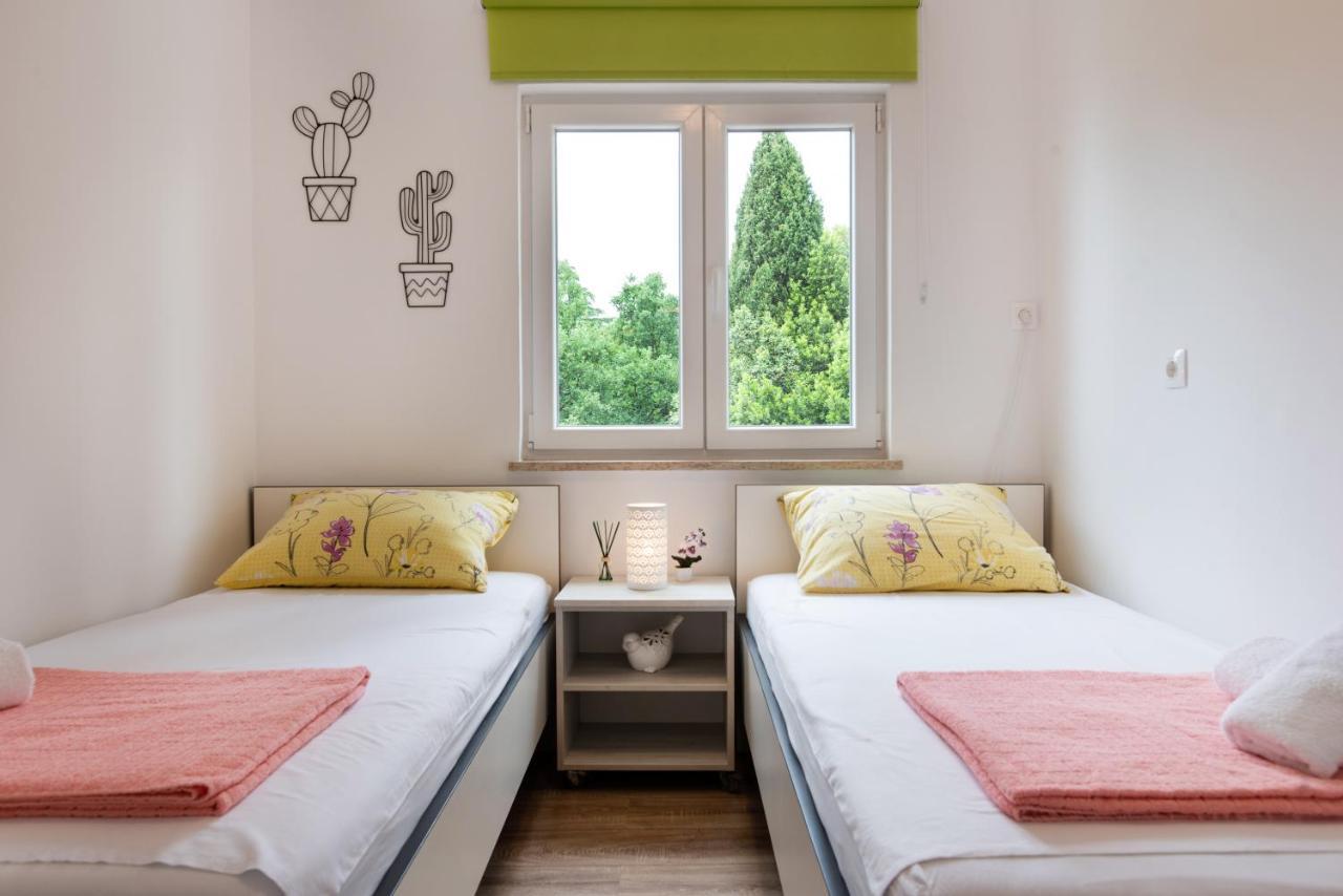 Superior Apartment Sincic Porec Bagian luar foto